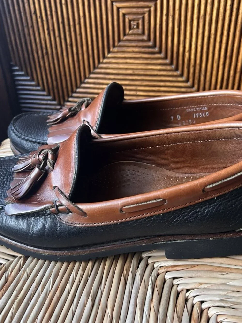 Allen Edmonds Nashua Shoes Mens 9.5 D  Kiltie Pebbled Black Leather Loafers